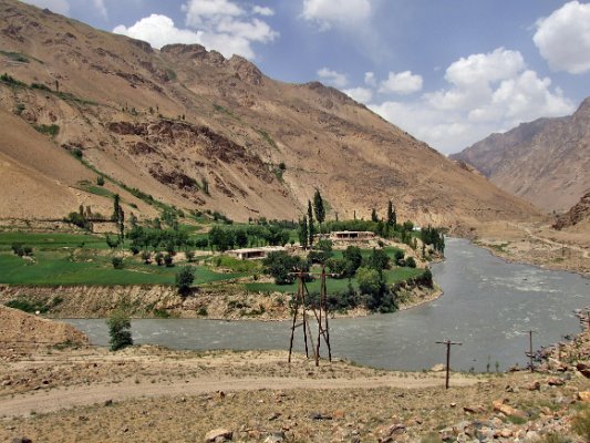 Na cestě z Chorogu do Iškašimu (17)